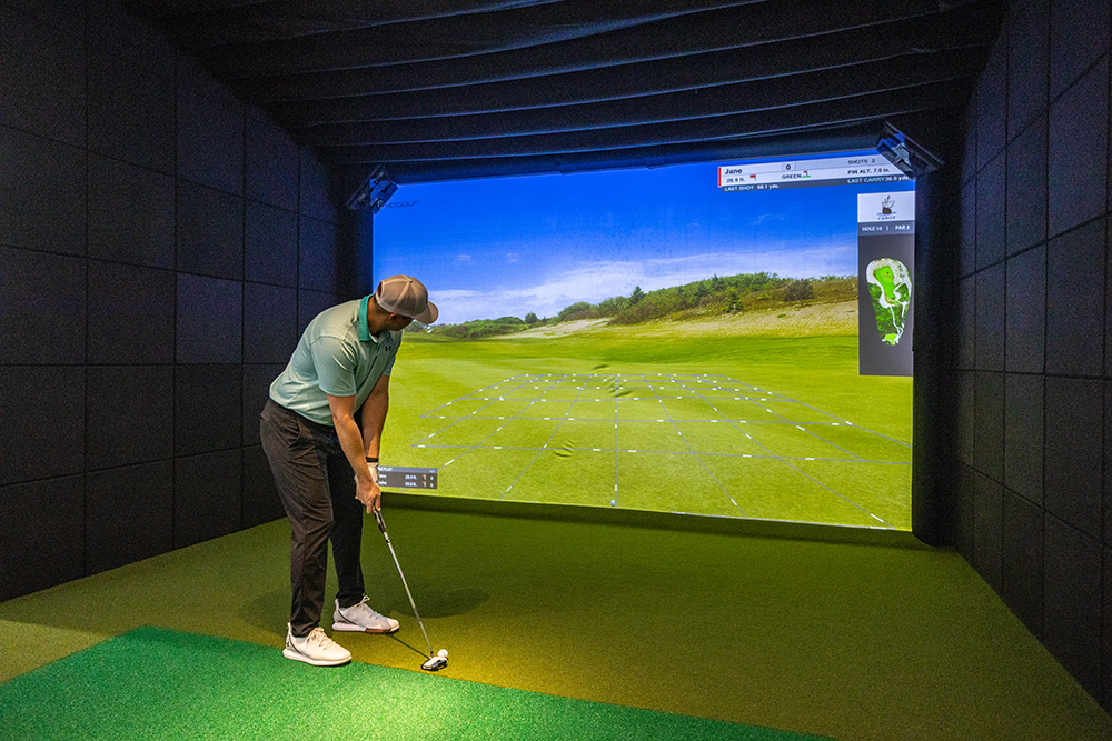 Raine Golf – Stouffville’s Premier Indoor Golf Facility